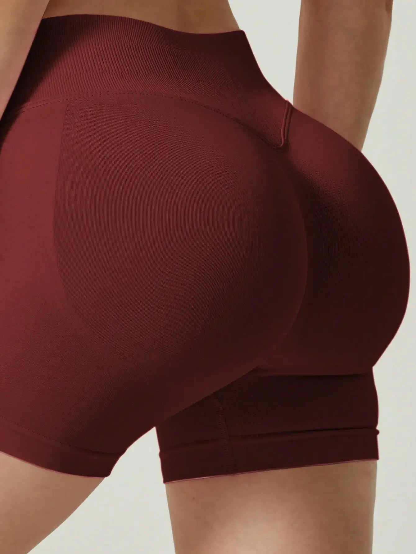 Women Seamless Butt Lifting Sports Shorts Polyester For Gym Cycling