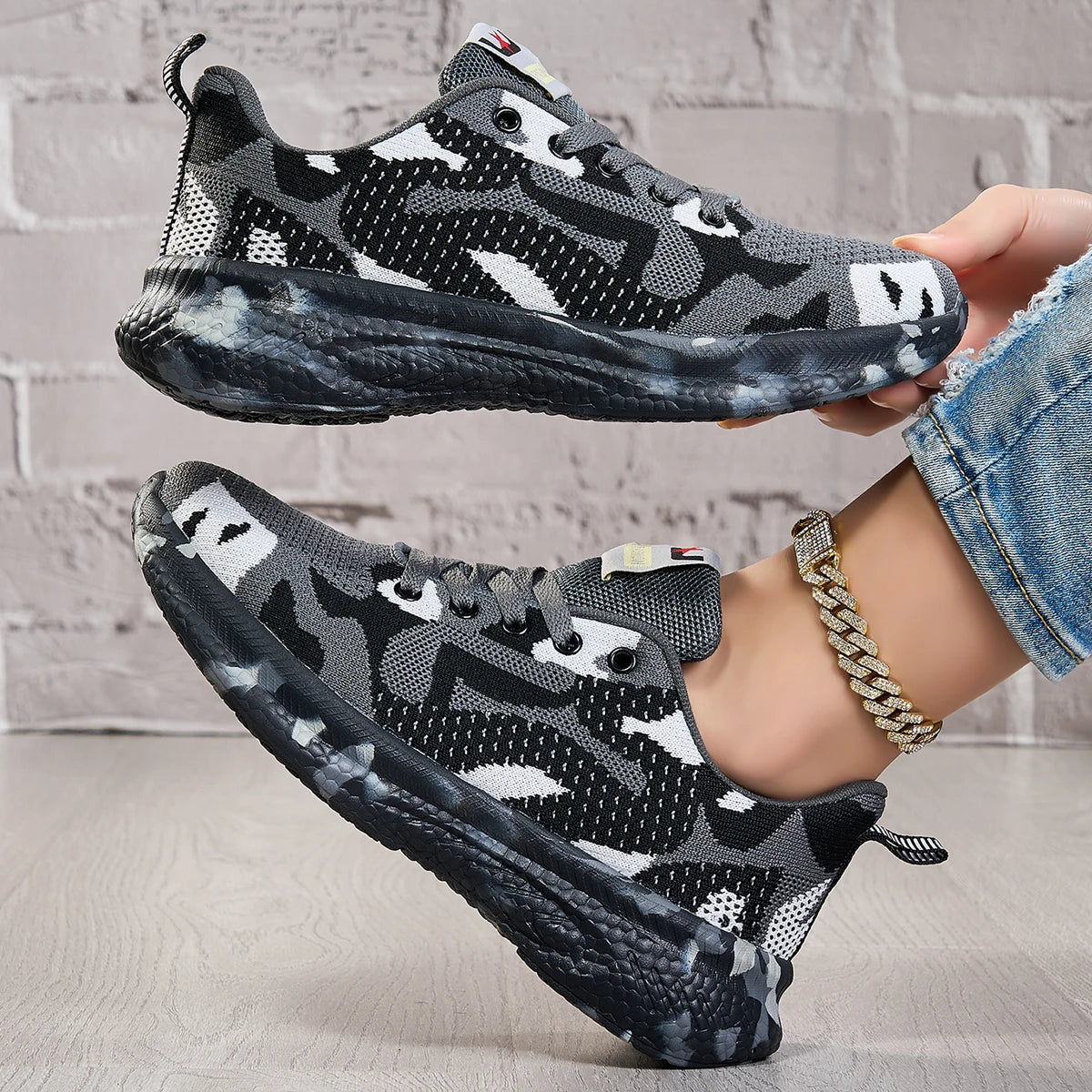 Women Camo Print Flying Knit Sneakers Breathable Mesh Lightweight Lace Up Shoes