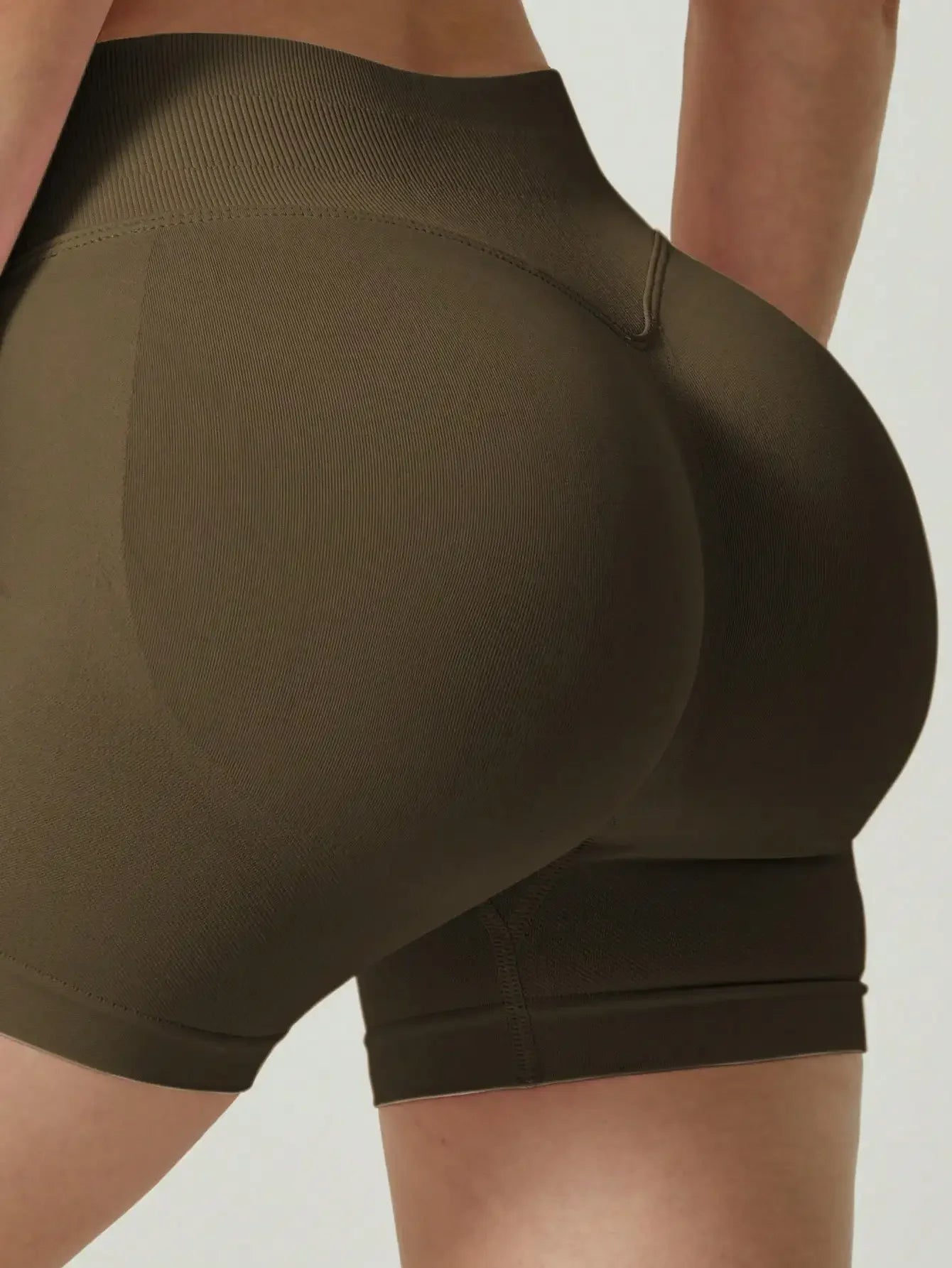 Women Seamless Butt Lifting Sports Shorts Polyester For Gym Cycling