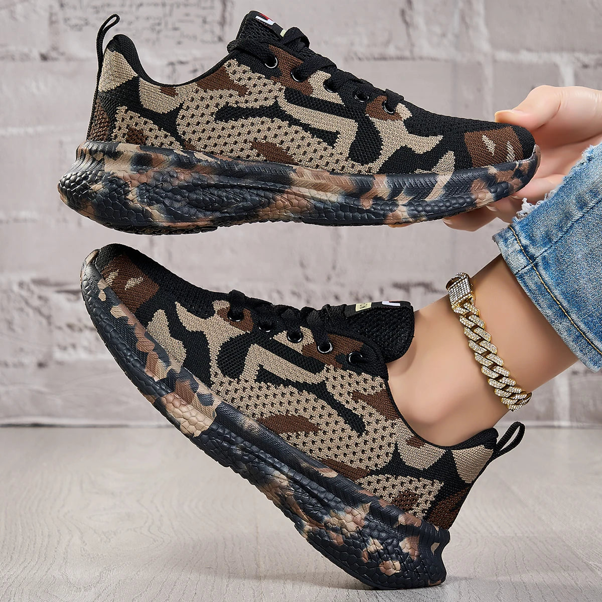 Women Camo Print Flying Knit Sneakers Breathable Mesh Lightweight Lace Up Shoes